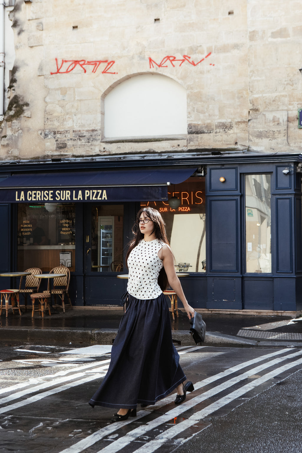 Top à pois sans manches